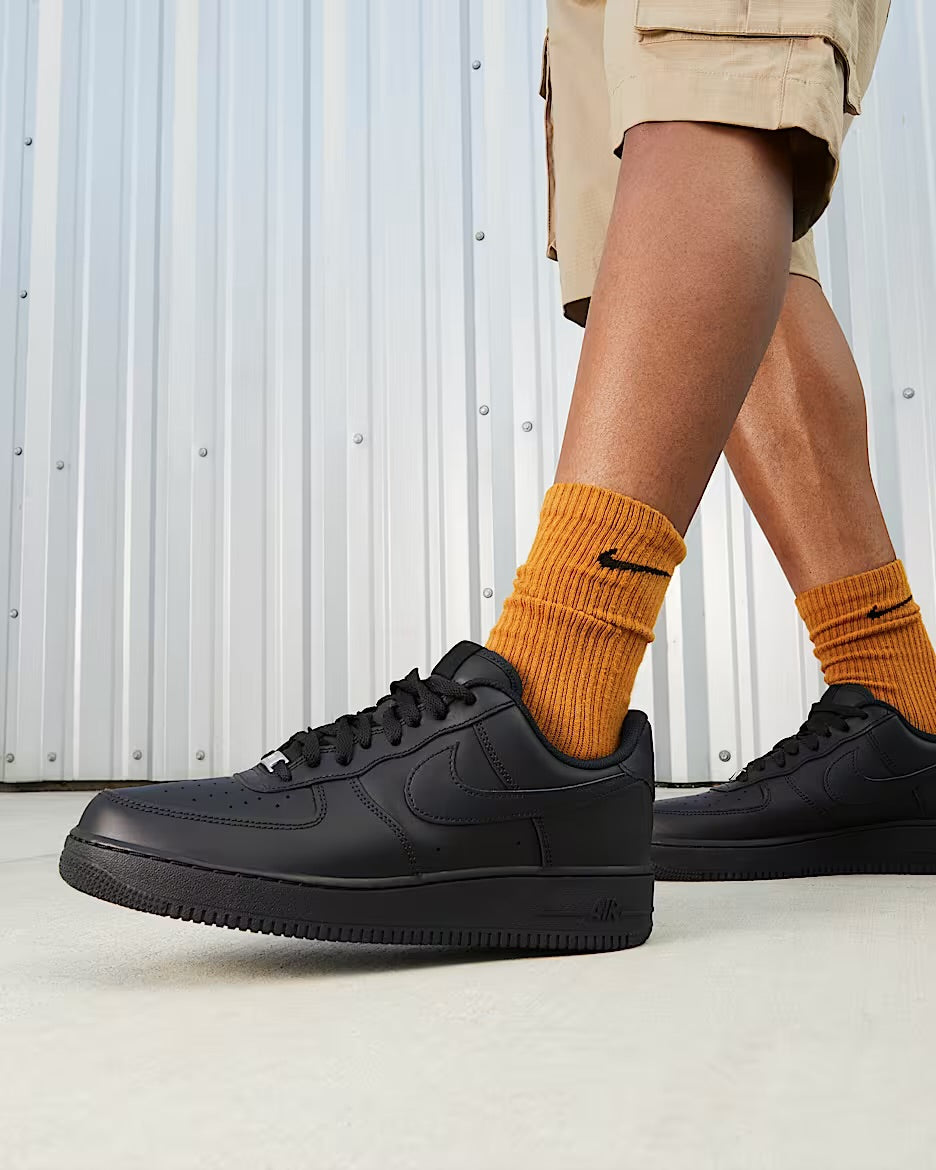 Nike Air Force 1 '07 Low Black Black