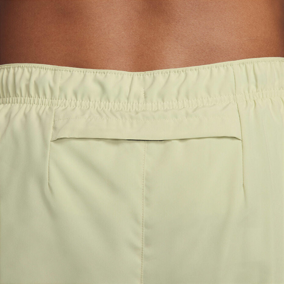 Nike Challenger 7" Shorts Olive Aura