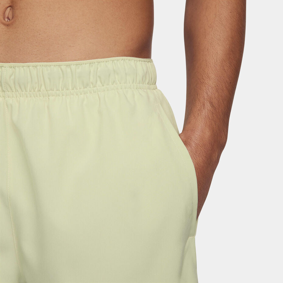 Nike Challenger Shorts Olive Aura