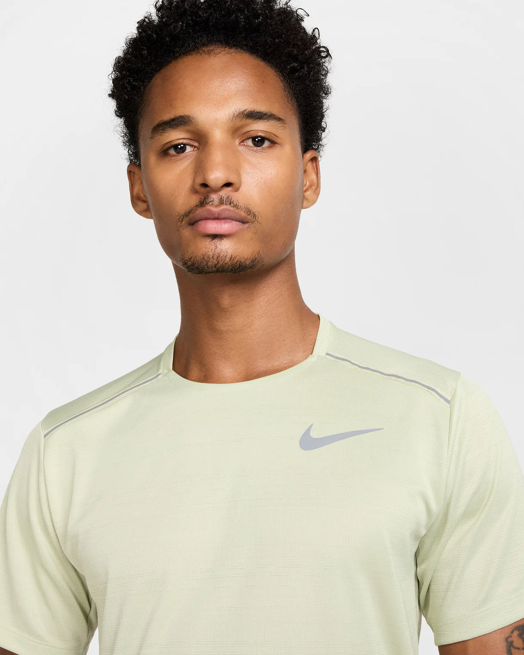Nike Miler 1.0 Olive Aura