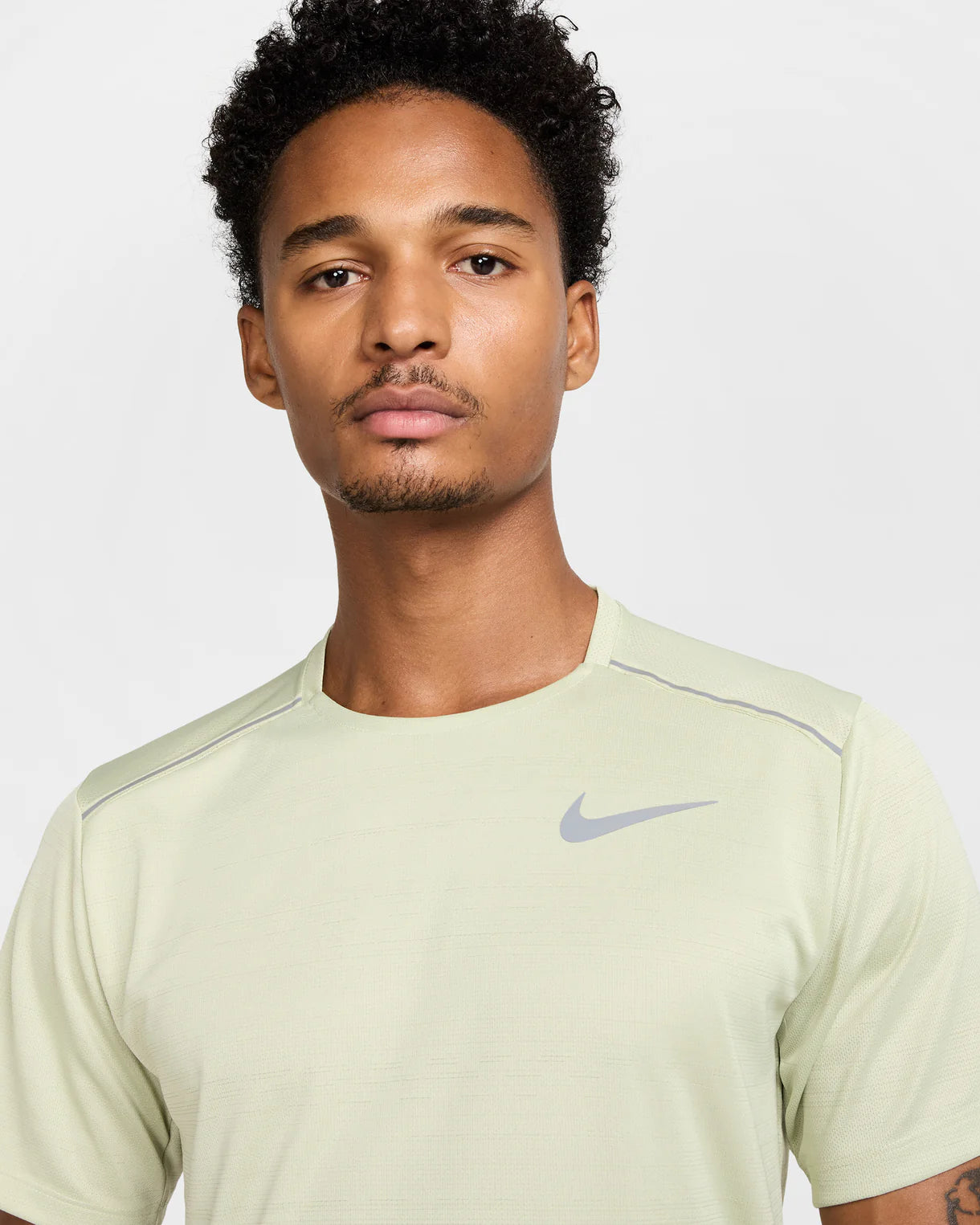 Nike Miler 1.0 Olive Aura